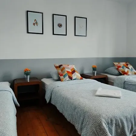 Tanie Spanie Na Naramowicach- Zameldowanie Bezobslugowe - Posen