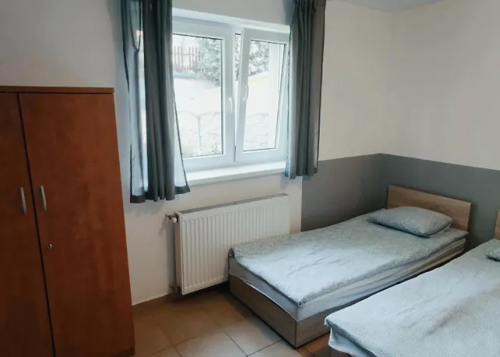 Tanie Spanie Na Naramowicach- Zameldowanie Bezobslugowe - 民宿