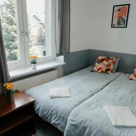 Quarto em Acomodações Particulares Tanie Spanie Na Naramowicach- Zameldowanie Bezobslugowe -