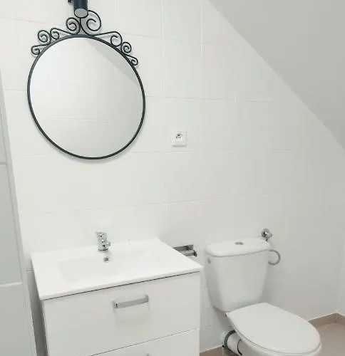 Δωμάτια σε οικογενειακή κατοικία Tanie Spanie Na Naramowicach- Zameldowanie Bezobslugowe - *